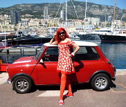 Chris Bleicher mit Red & White Konzept im Jachthafen von Monaco